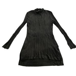 Hugo Boss ribbed knit tunic size small black. Long sleeves